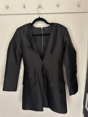 Black V-Neck Longline Blazer